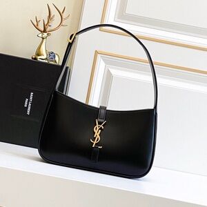 Yves Saint Laurent LE 5 À 7 HOBO BAG IN SMOOTH LEATHER NOIR